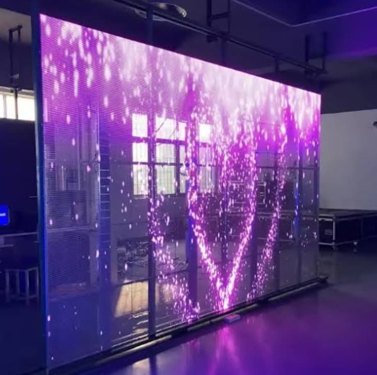 Transparent Showroom